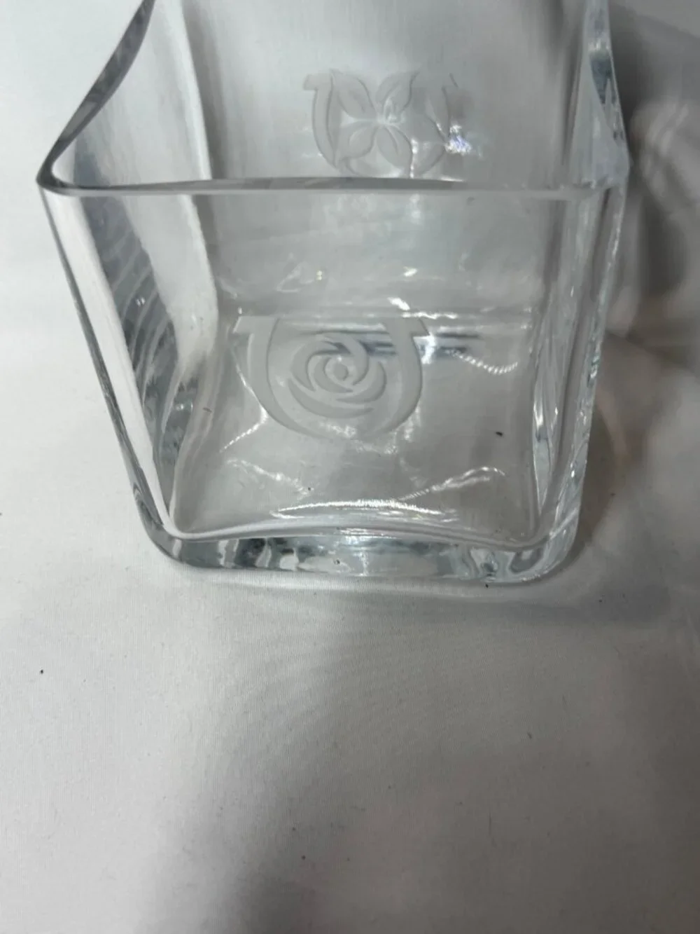 Derby glass/vase